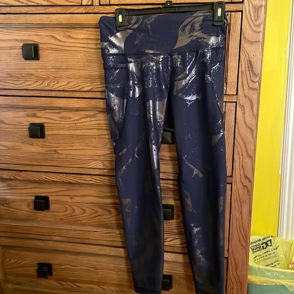 Large old navy workout legging worn a couple of times